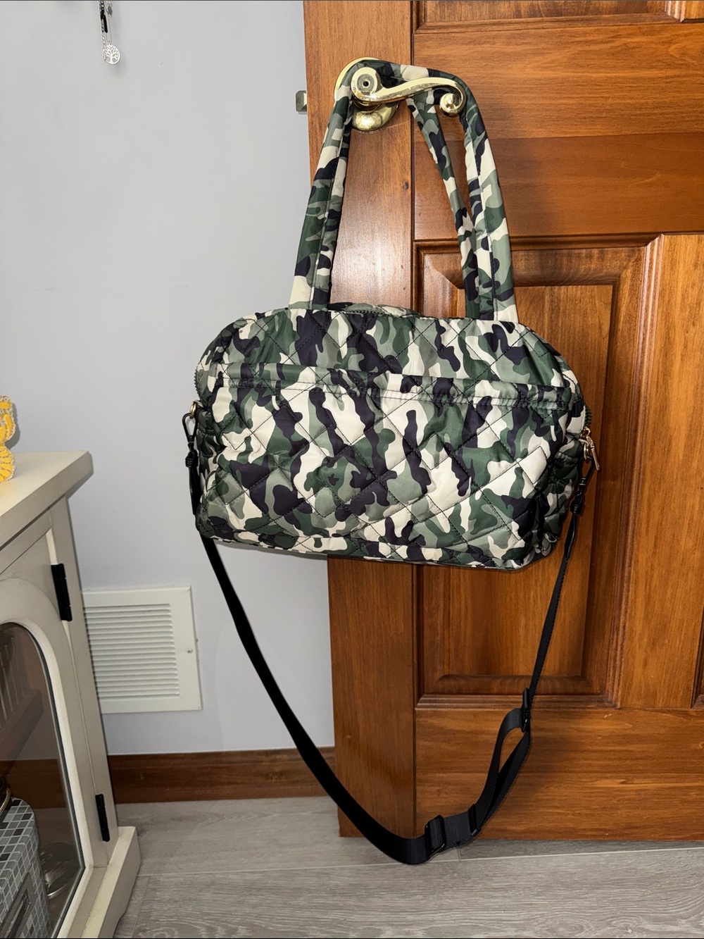 Urban Expressions Quilted Camo Shoulder Bag in Green & Black